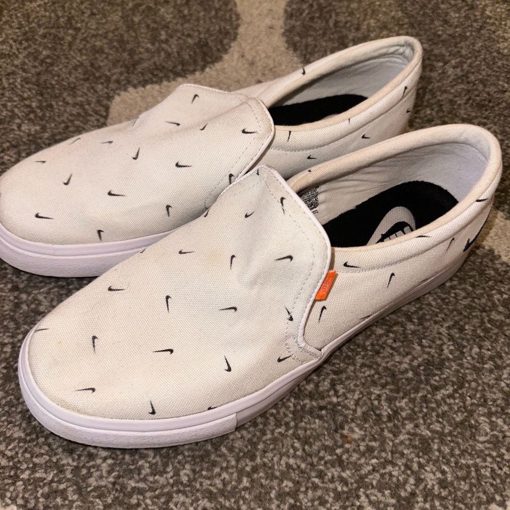 Nike Court Royale slip on shoes white womens size 9